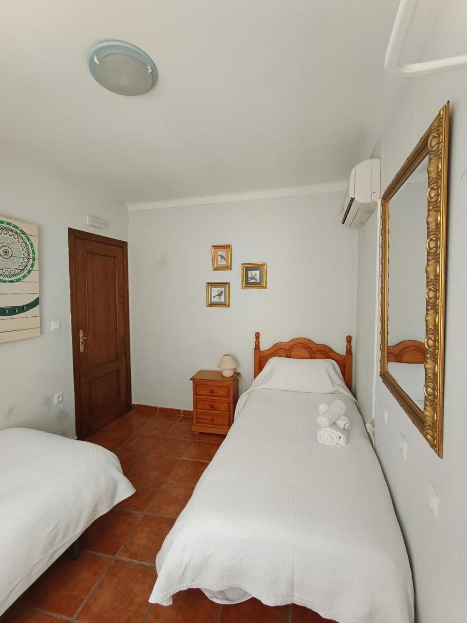 Hostal R-Conecta Cuevas De San Marcos Exterior foto