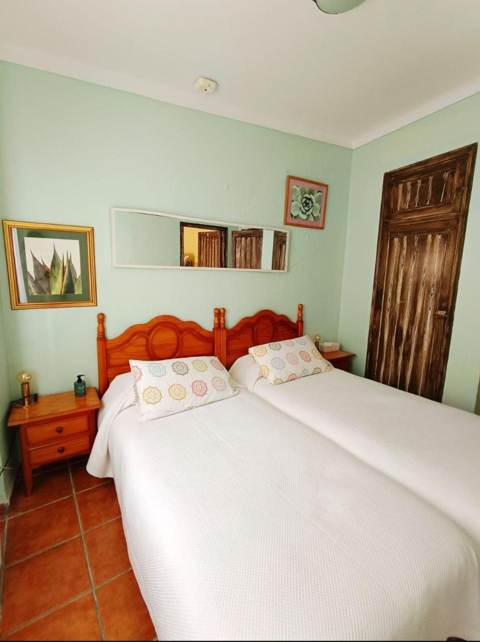 Hostal R-Conecta Cuevas De San Marcos Exterior foto